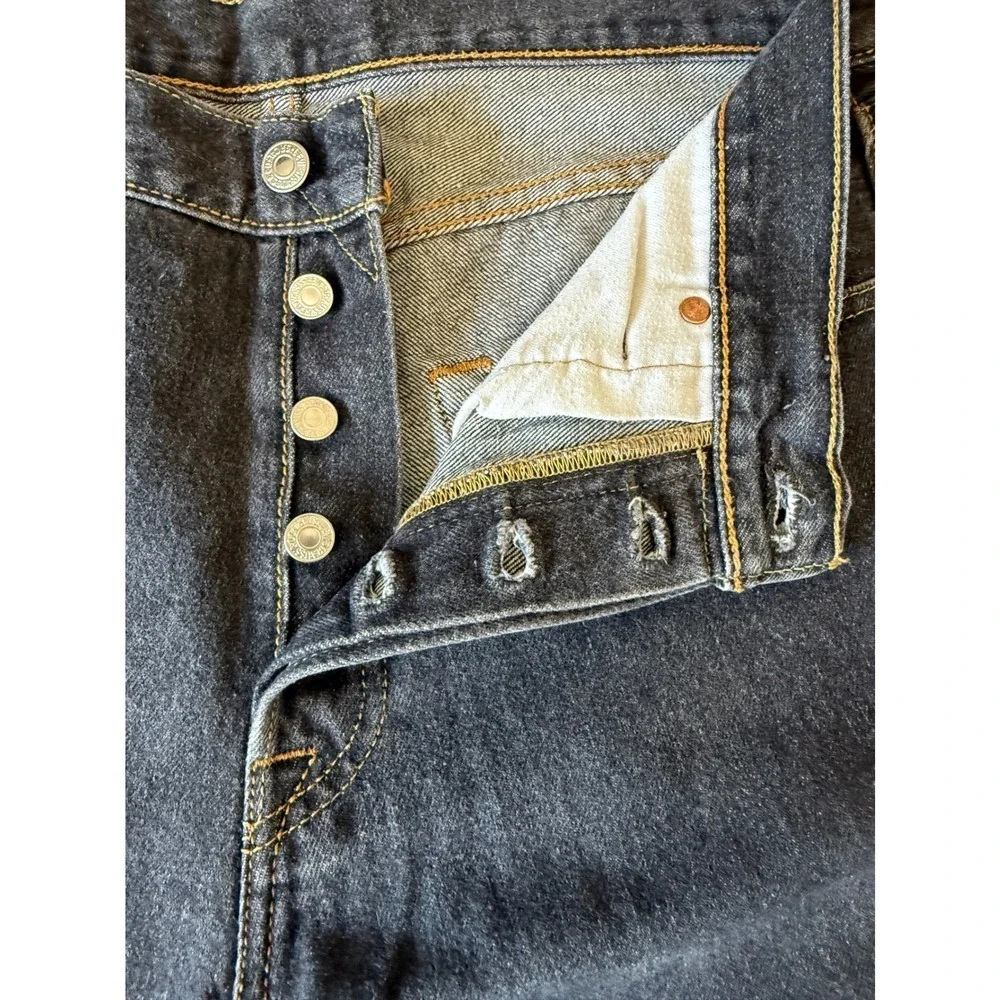 Levi's 501 Jeans Men's W32 L32 Button Fly Black Wash Denim Straight Leg